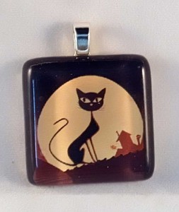 Cat and the full moon, fused glass pendant