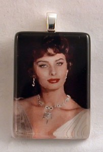 Sofia Loren, fused glass pendant