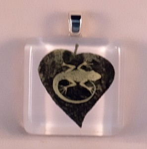 lizard on a leaf, fused glass pendant